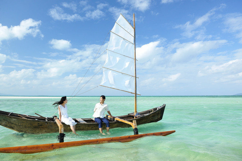 琉球の伝統的な木造船「サバニ」体験