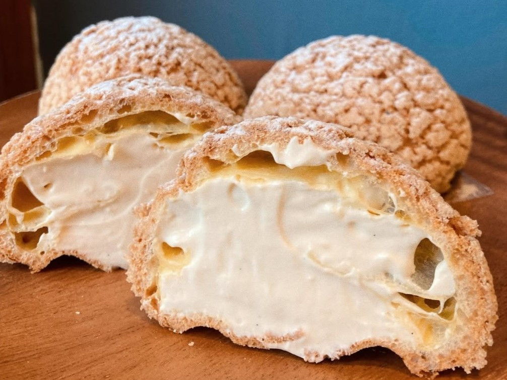 月1で買える!濃厚クッキーシュー