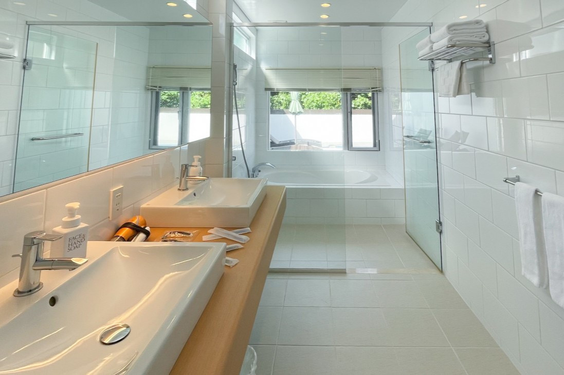 パウダールーム・バスルーム