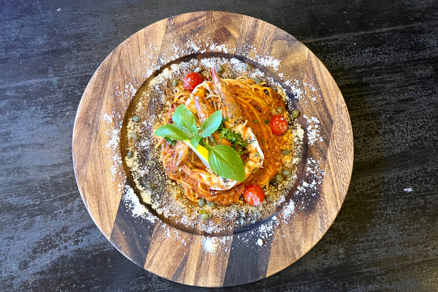 今日のランチは、宜野座車エビトマトパスタ!