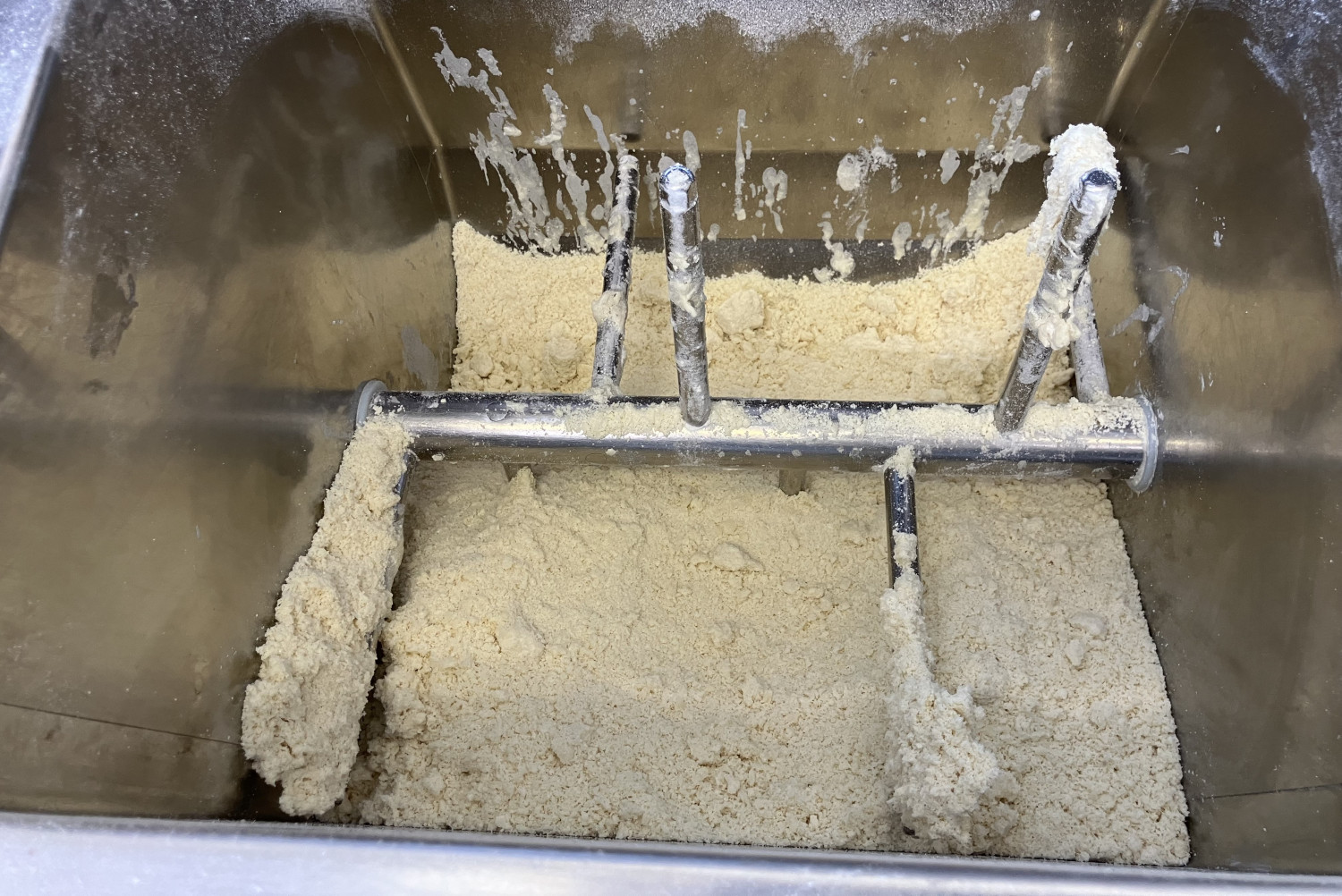 指の形にした独特のミキサー