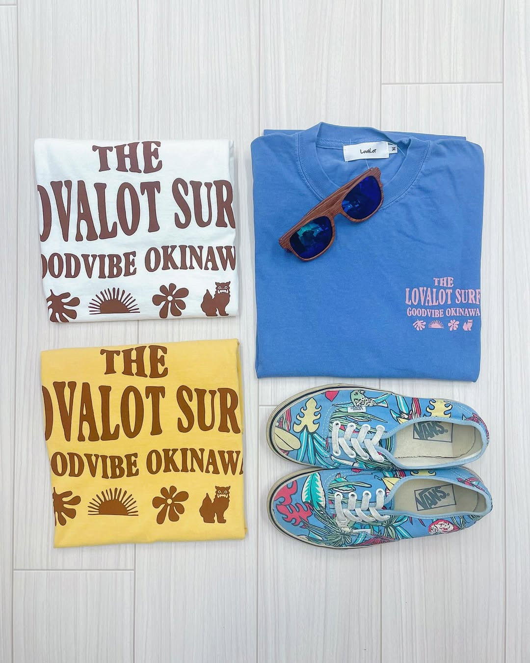 LOVALOTのオリジナルTシャツ