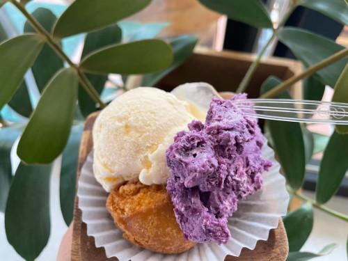 紅芋クリームのトッピングも人気です♪