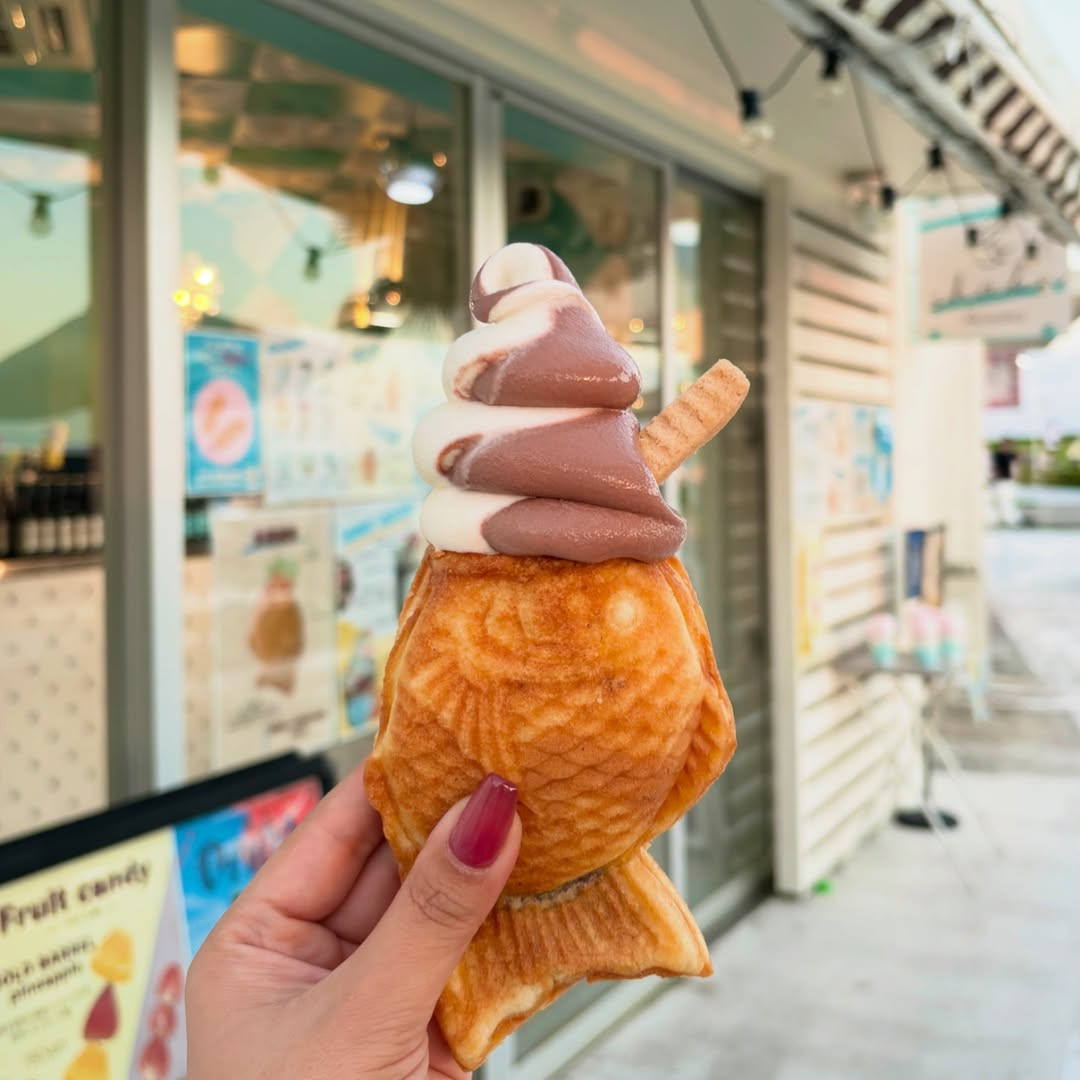 「オリジナルたい焼きパフェ」