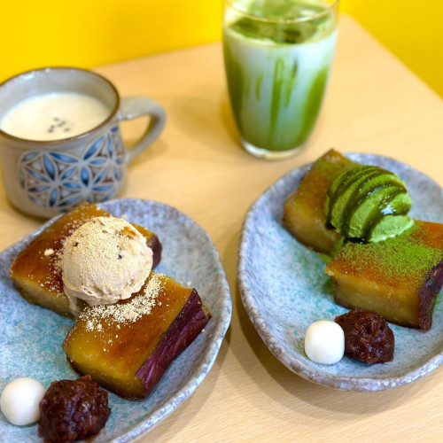 「濃厚黒糖蜜芋ブリュレ」と「八女の抹茶蜜芋ブリュレ」