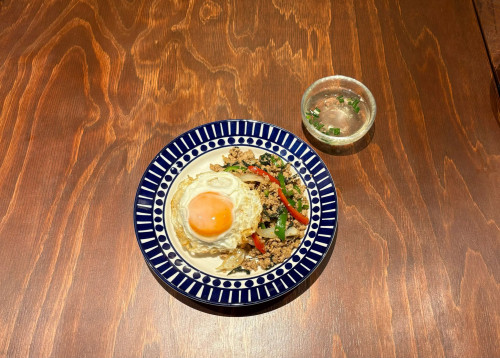 鶏肉と彩り野菜のガパオライス