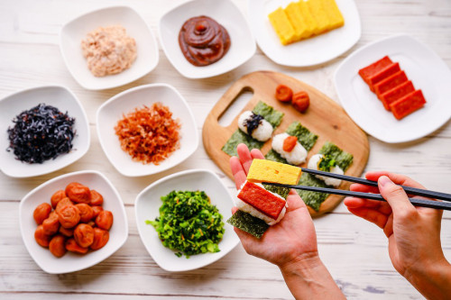 お好きな具をはさむ「おにぎり」