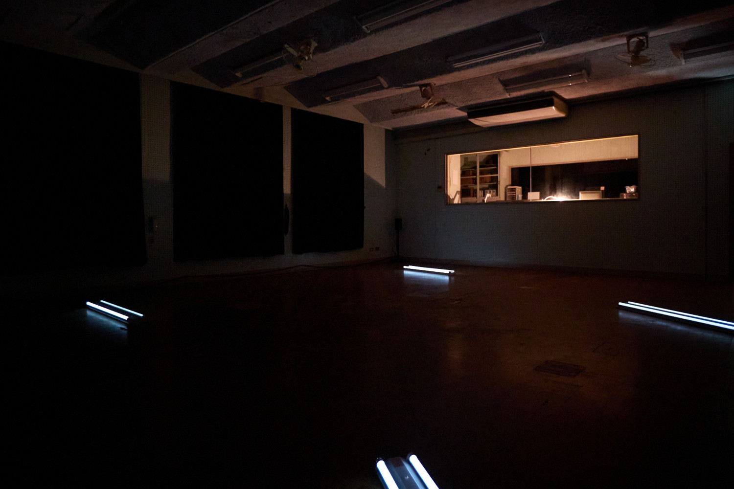 冨安由真氏|作品